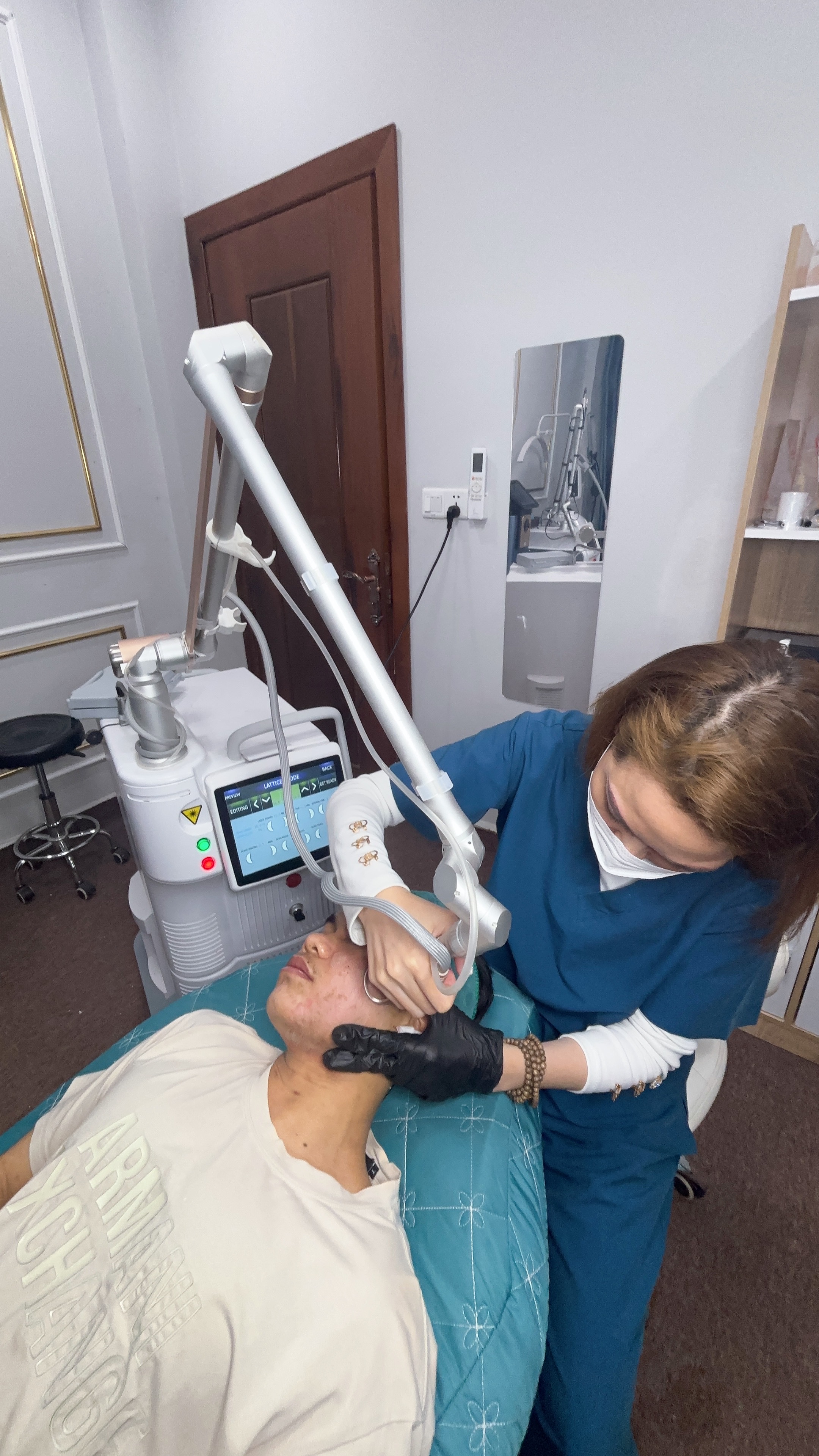 Skin Treatment image 51 at DIVA Skin Clinic Poipet