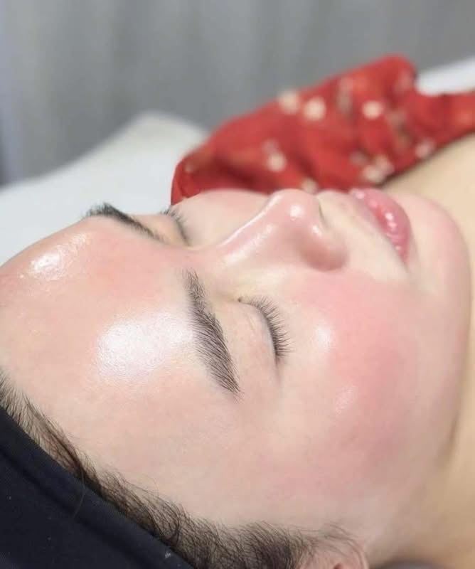 Why does the skin still not improve after treatment at many different places?